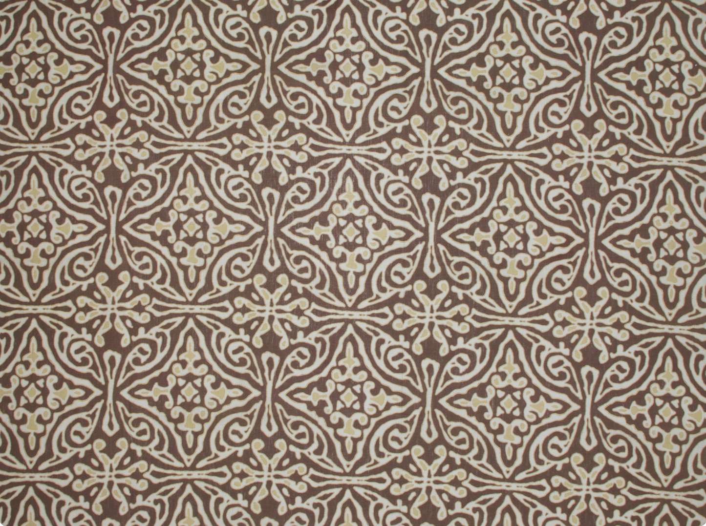 Betsy | Medium Diamond Batik